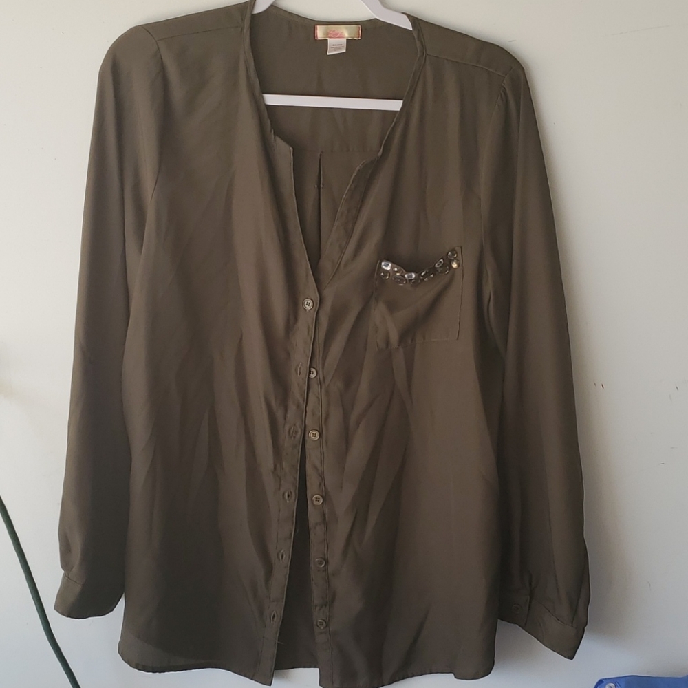 Long sleeve Button Up